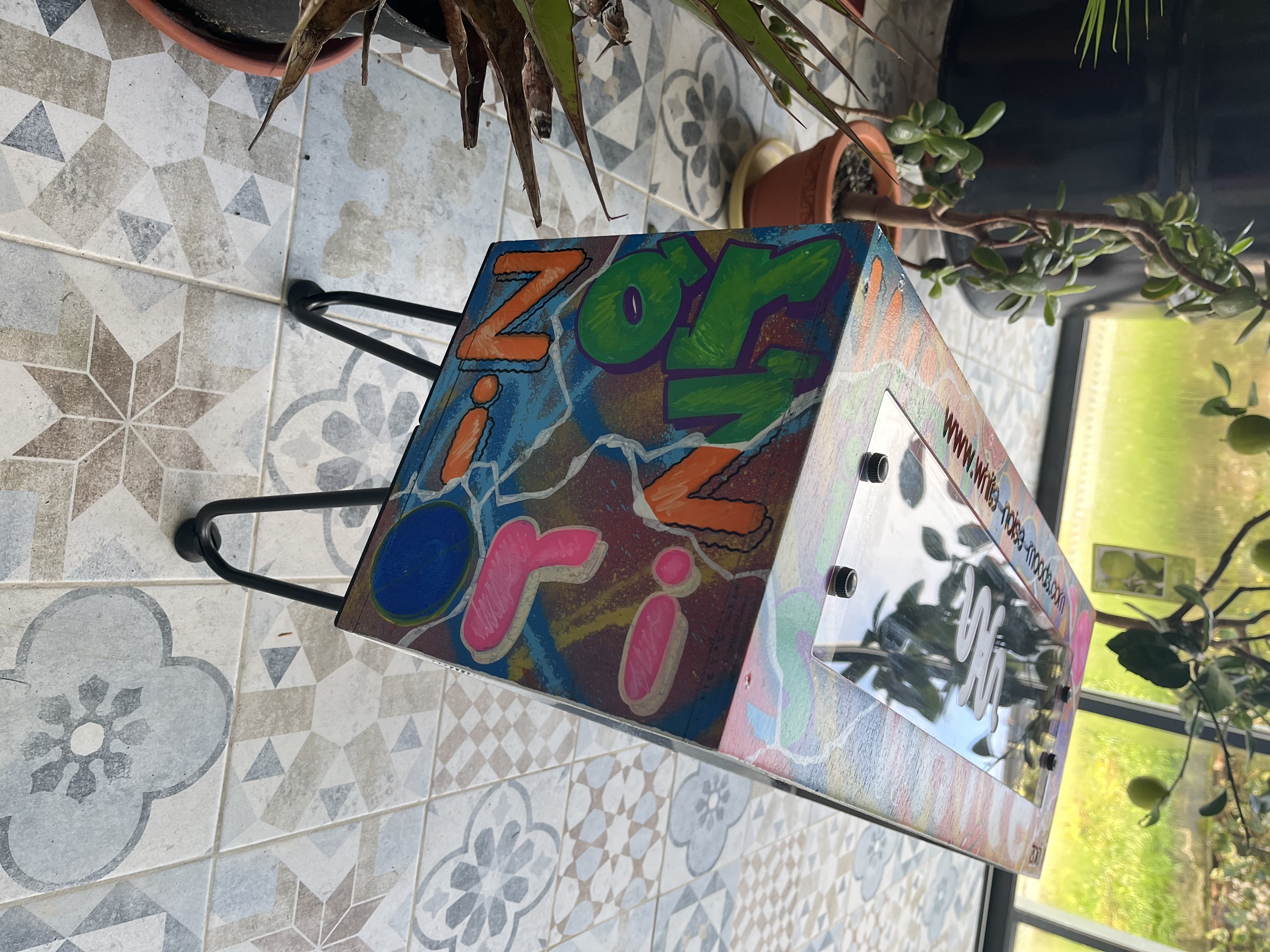 Zori 草履 (家具) by white-noise-moods